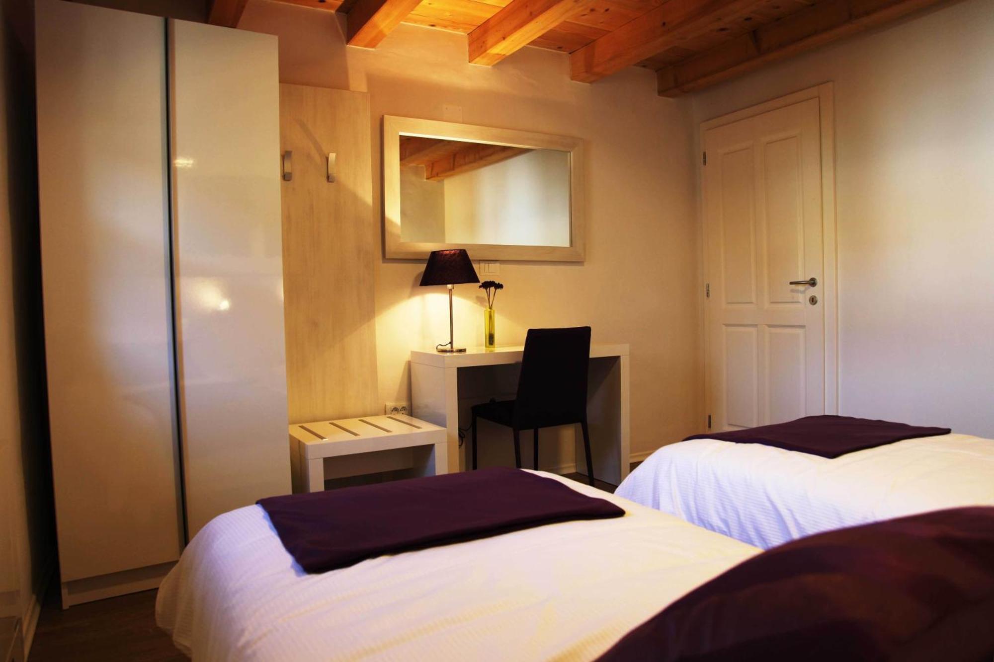 Boutique Hotel Dvor Dobrovo Rum bild