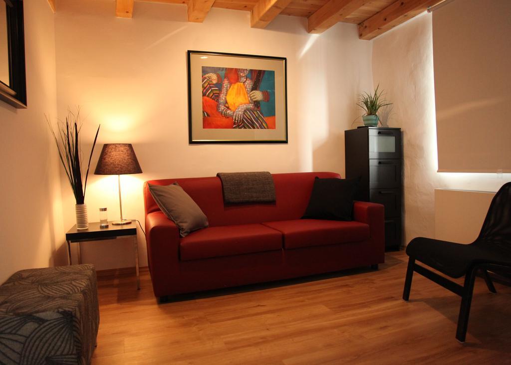 Boutique Hotel Dvor Dobrovo Rum bild