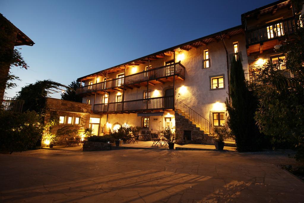 Boutique Hotel Dvor Dobrovo Exteriör bild